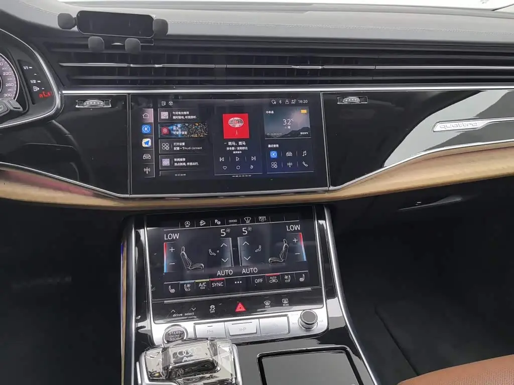 Audi Q7 2024 — Photo 12/20