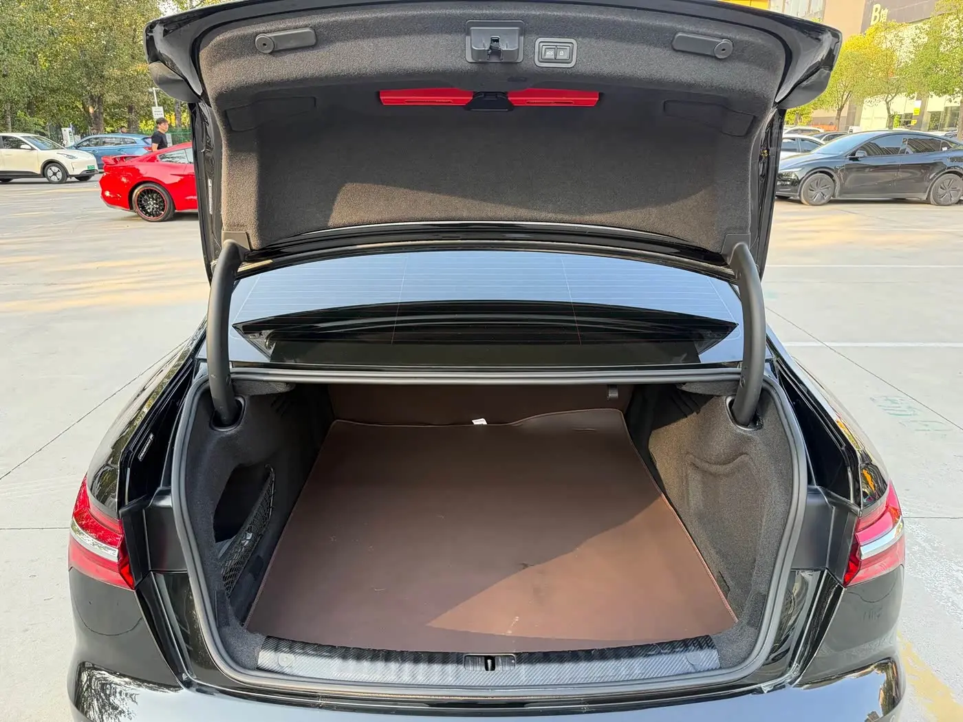 Audi A6L 2023 — Photo 11/17
