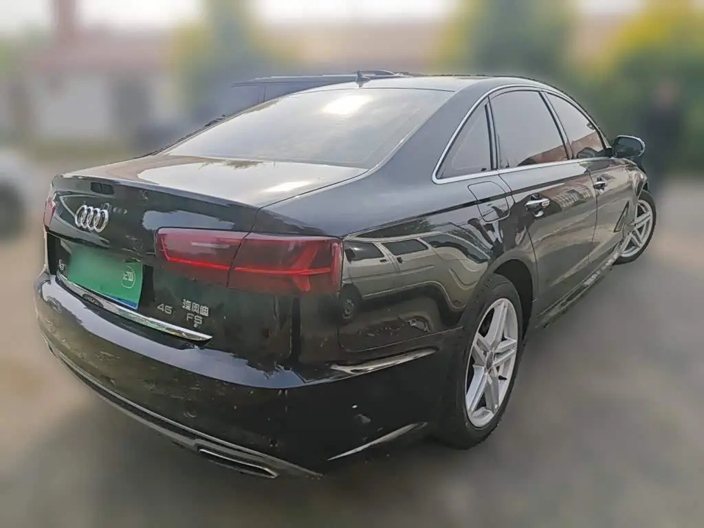 Audi A6L 2018 — Фото 6/20