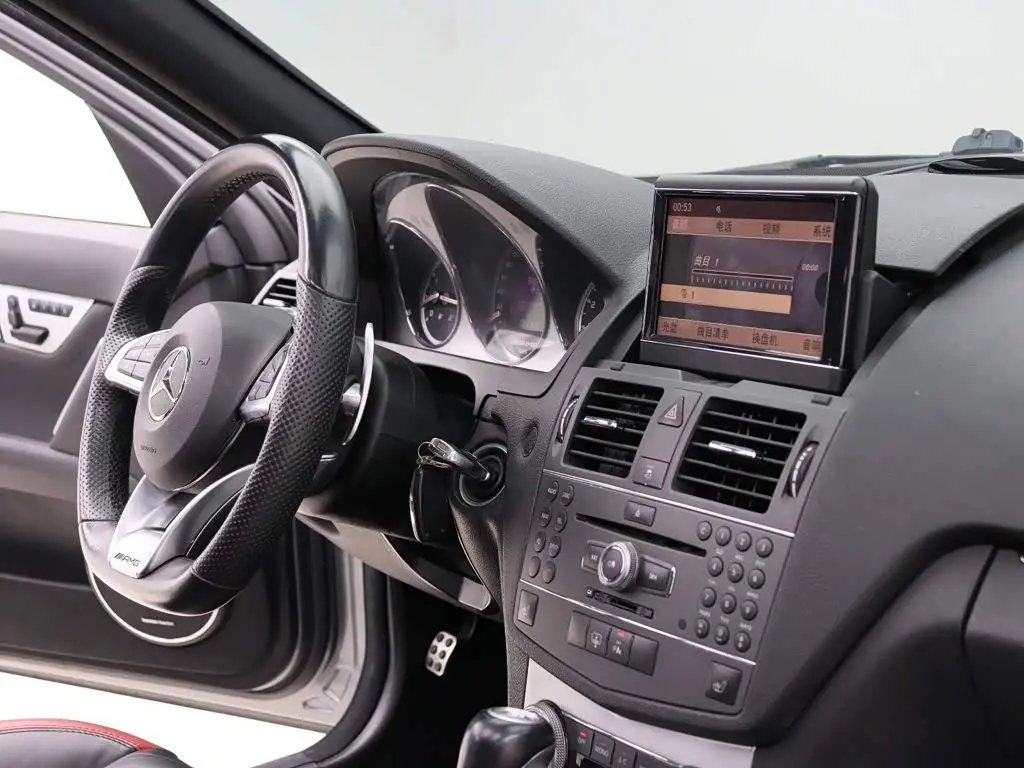 Mercedes-Benz C-Class AMG 2010 — Фото 11/20