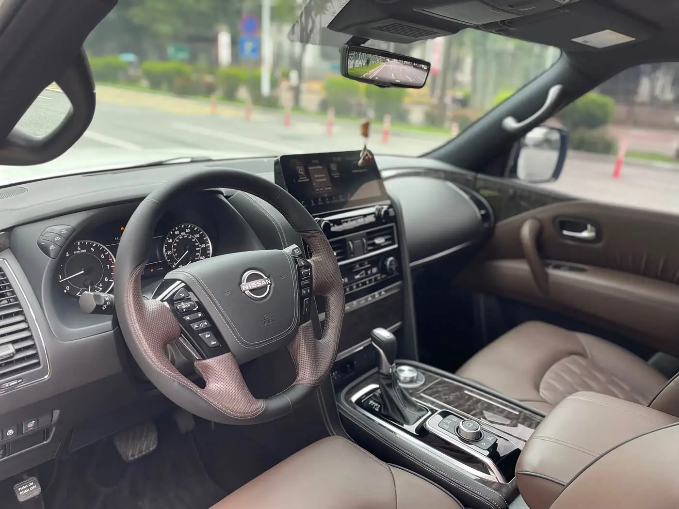 Nissan Patrol 2023 — Photo 15/20