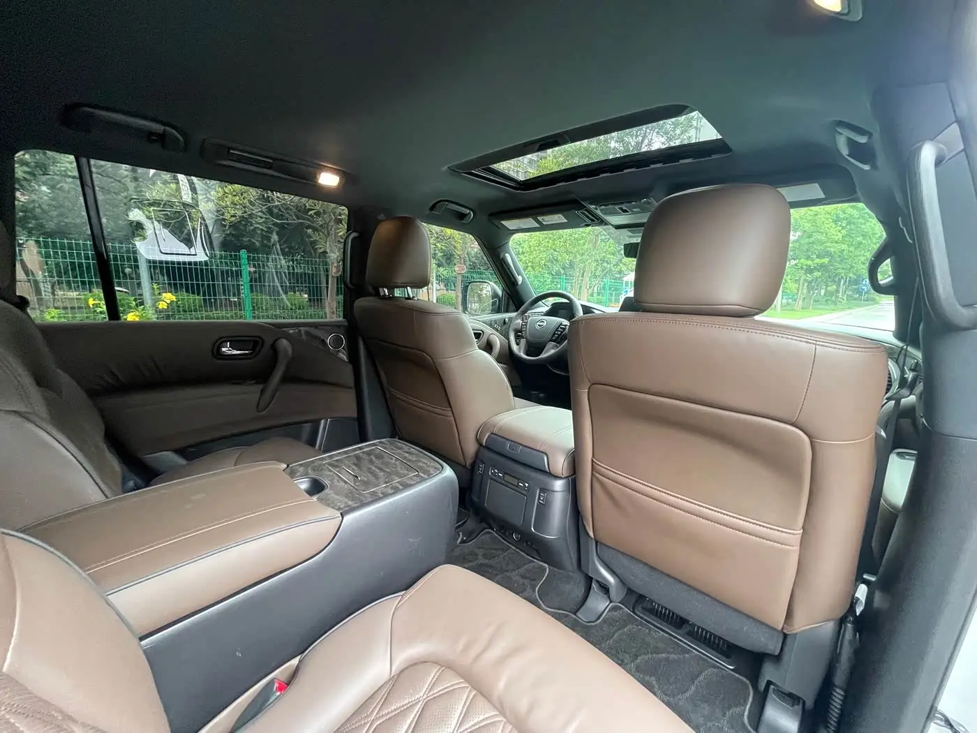 Nissan Patrol 2023 — Photo 9/20