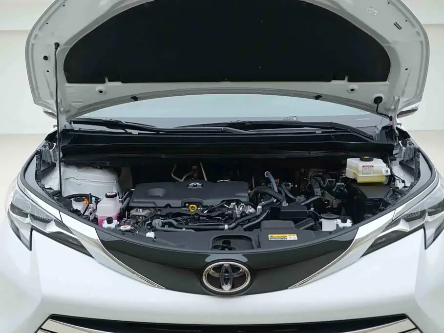Toyota Sienna 2025 — Photo 6/19