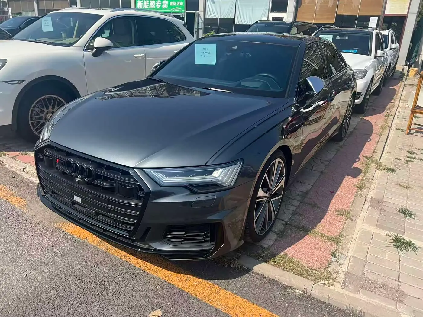 Audi S6 2023 — Şəkil 1/11