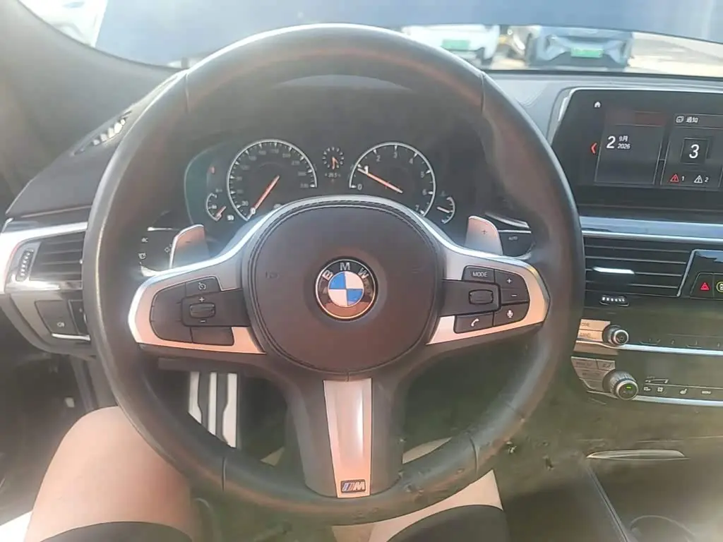 BMW 6 Series GT 2019 — Фото 11/20