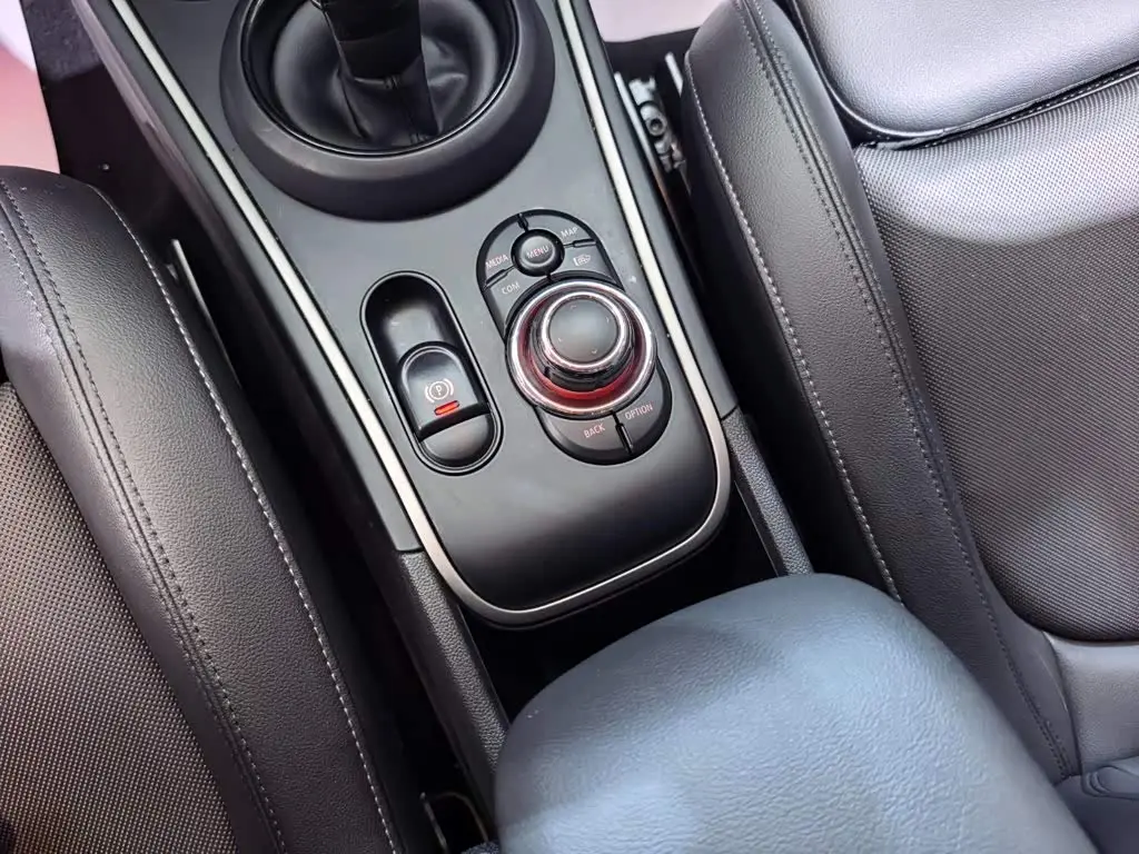 MINI COUNTRYMAN 2021 — Фото 12/20