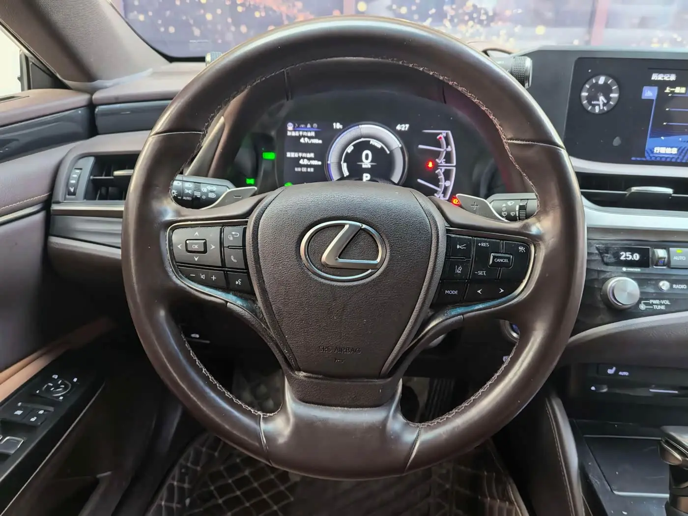Lexus ES 2021 — Фото 9/13