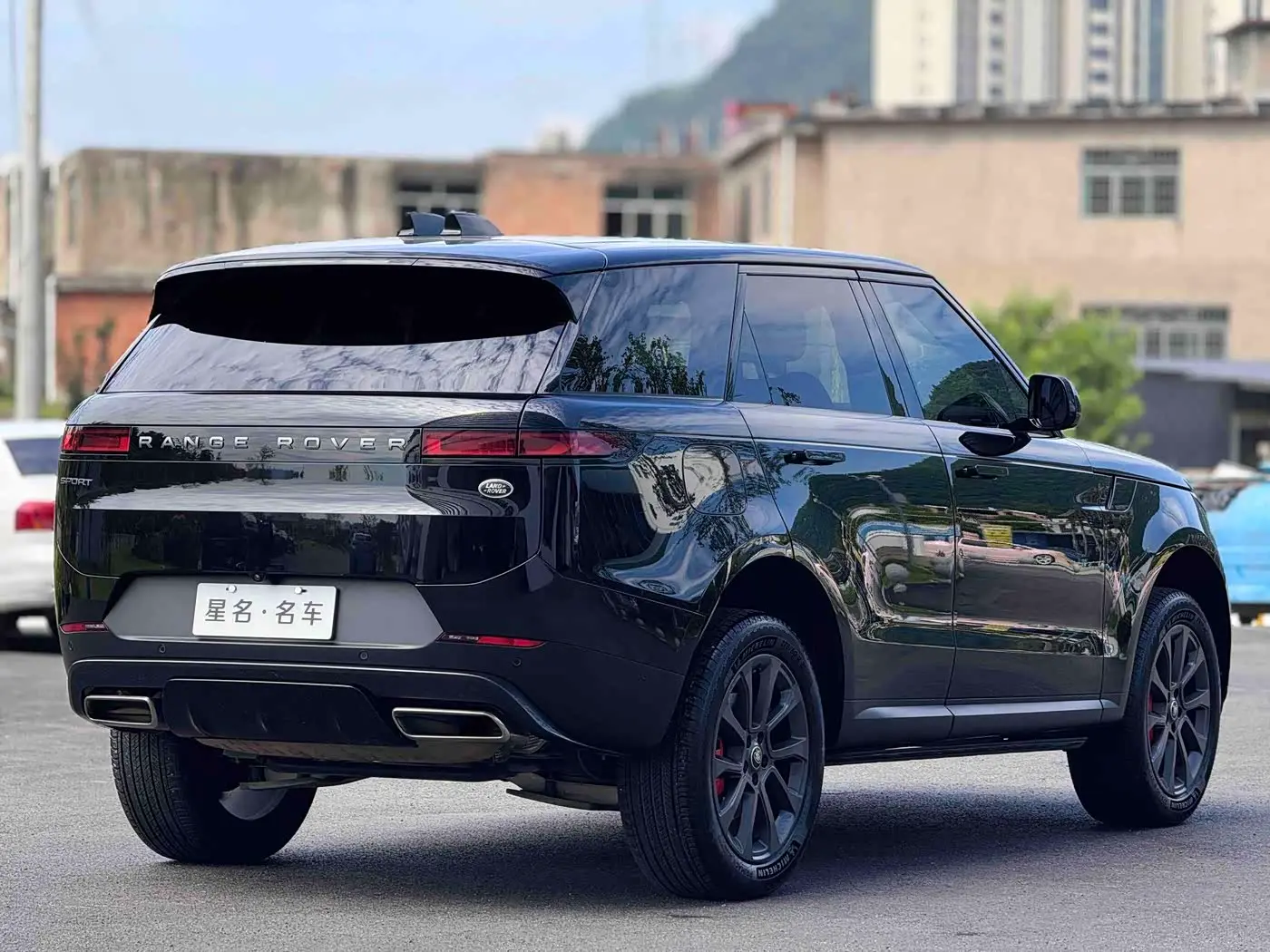 Land Rover Range Rover Sport 2024 — ფოტო 7/17