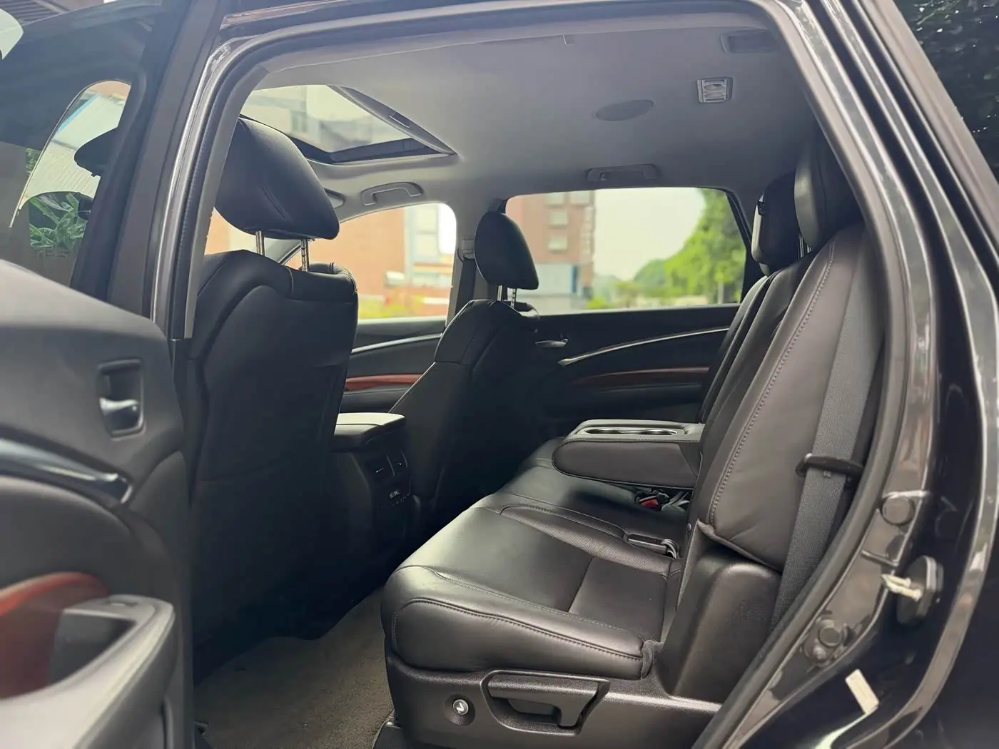 Acura MDX 2016 — Photo 6/10