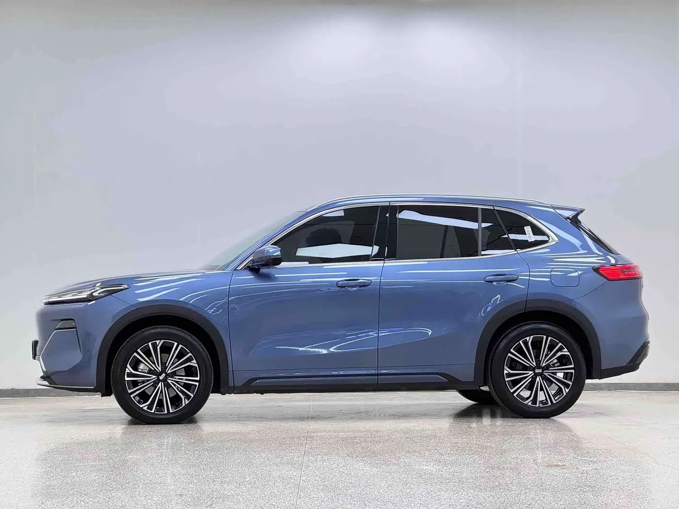 Geely Galaxy Galaxy Starship 7 EM-i 2024 — Photo 4/20