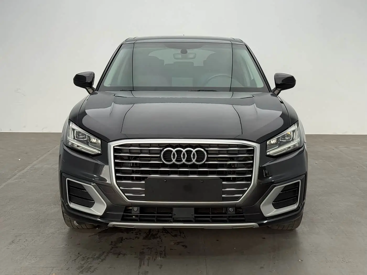 Audi Q2L 2021 — Şəkil 2/16