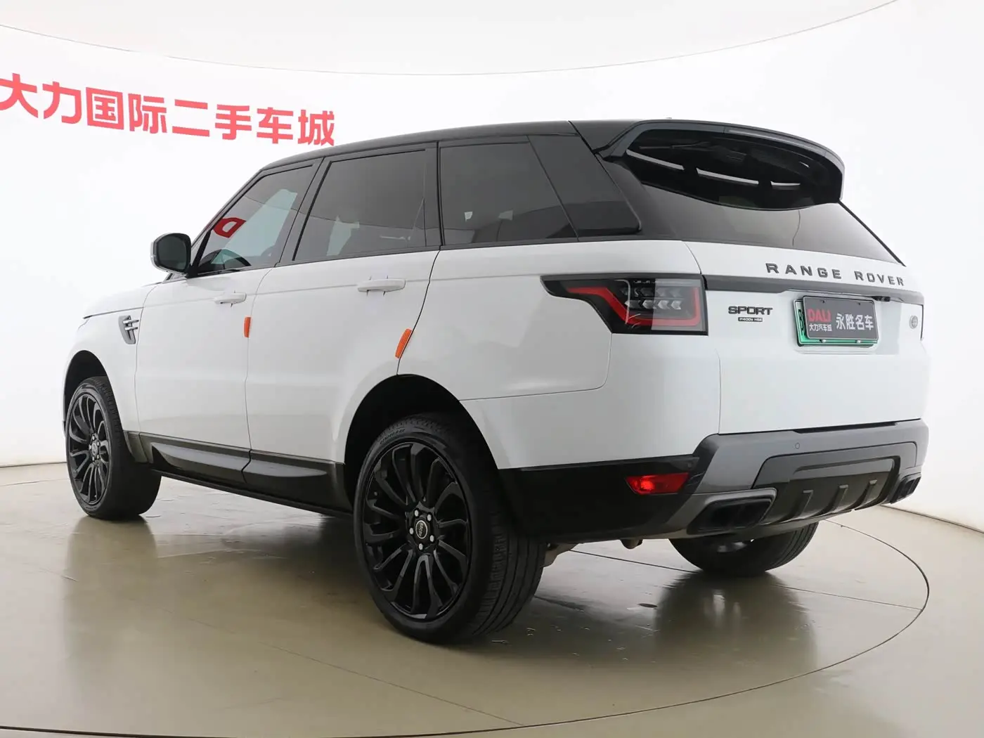 Land Rover Range Rover Sport PHEV 2018 — Photo 13/16
