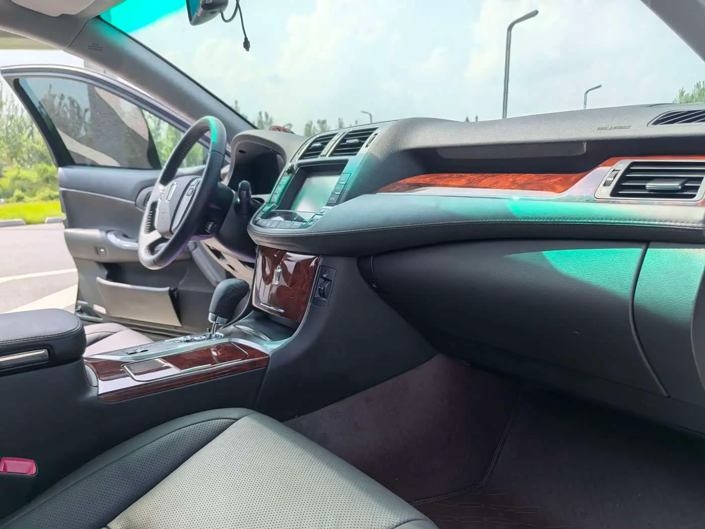 Toyota Crown 2014 — Photo 19/20