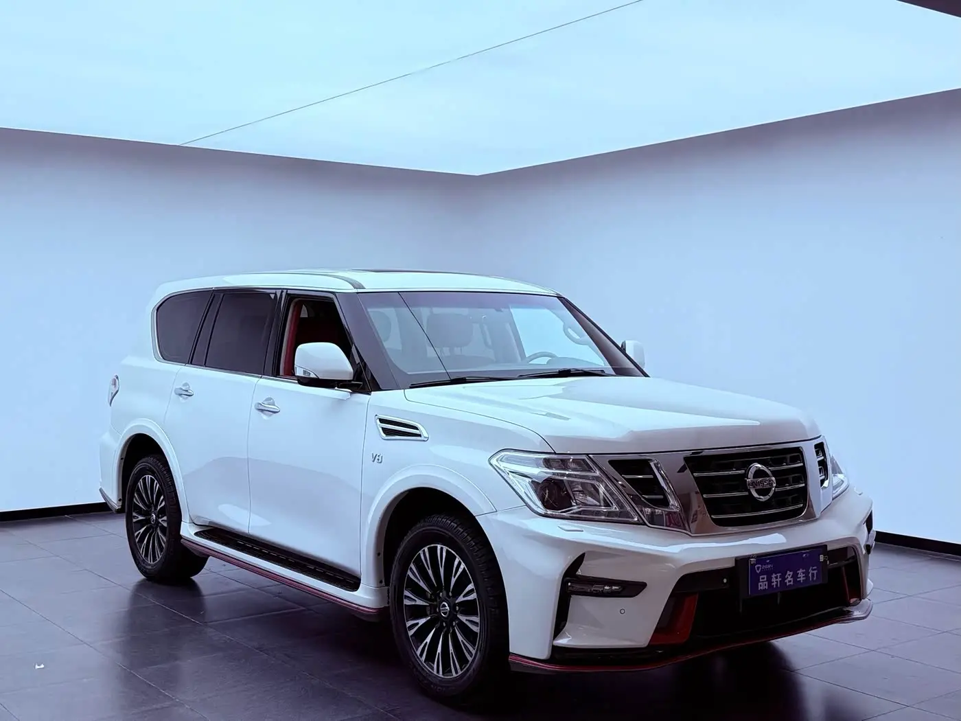 Nissan Patrol 2017 — Photo 7/20