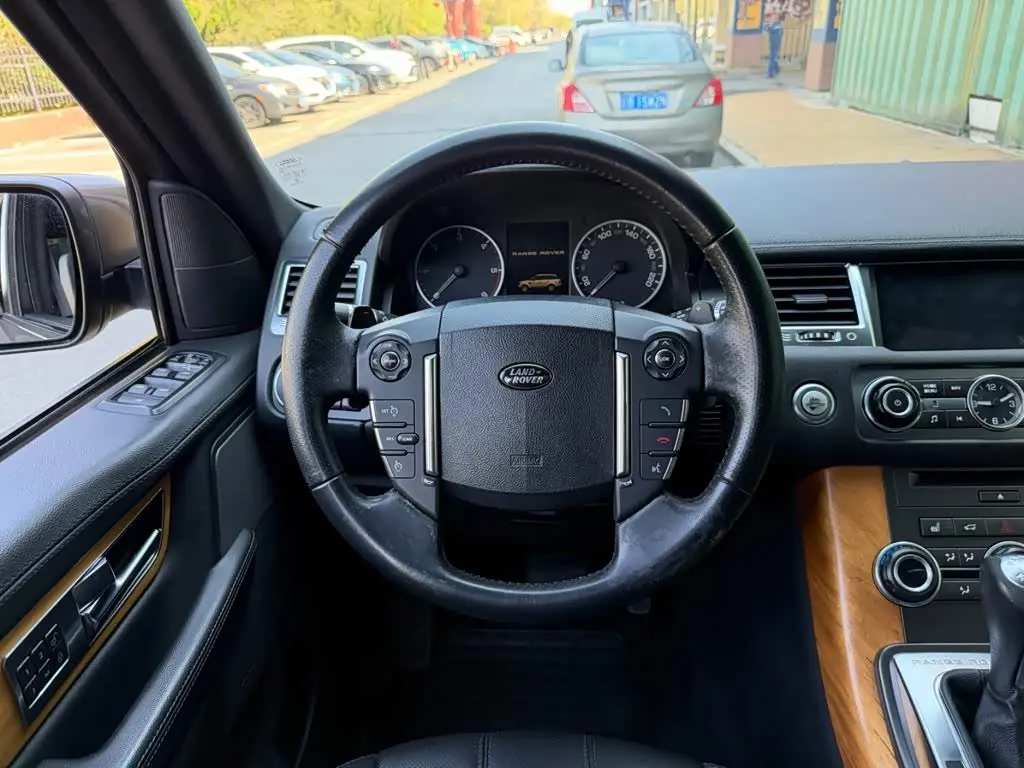 Land Rover Range Rover Sport 2012 — Фото 5/13