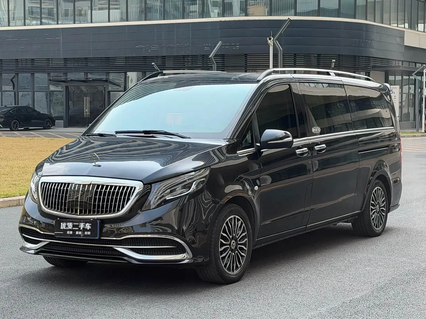 Mercedes-Benz Vito 2021 — Photo 1/10