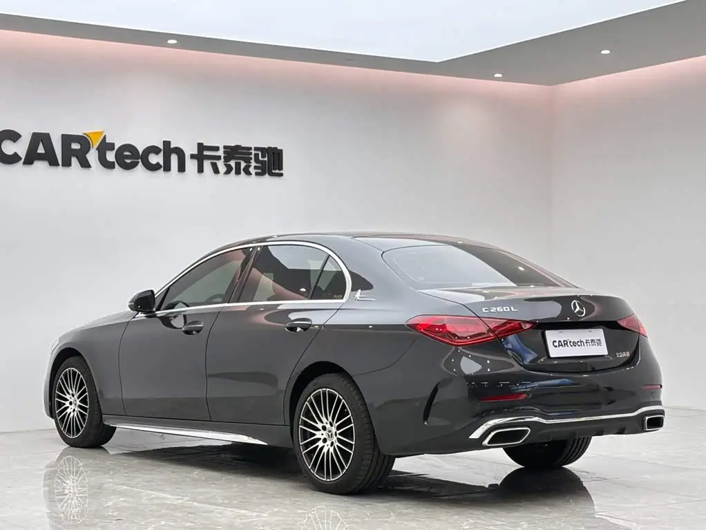 Mercedes-Benz C-Class 2025 — Фото 3/16