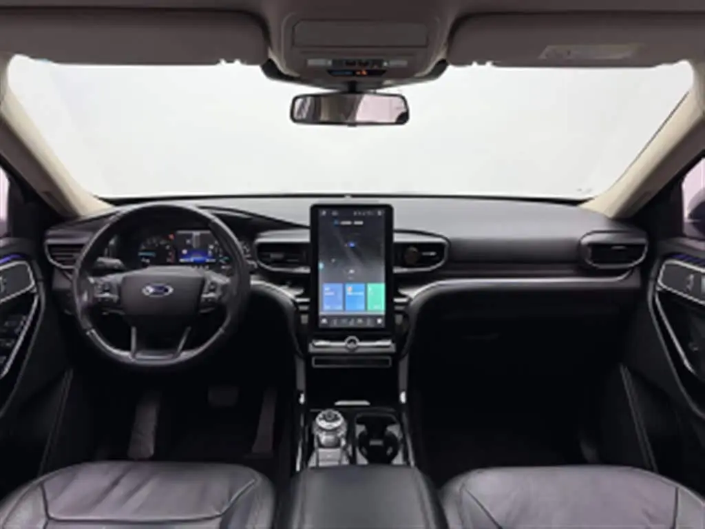 Ford Explorer 2021 — Фото 7/20