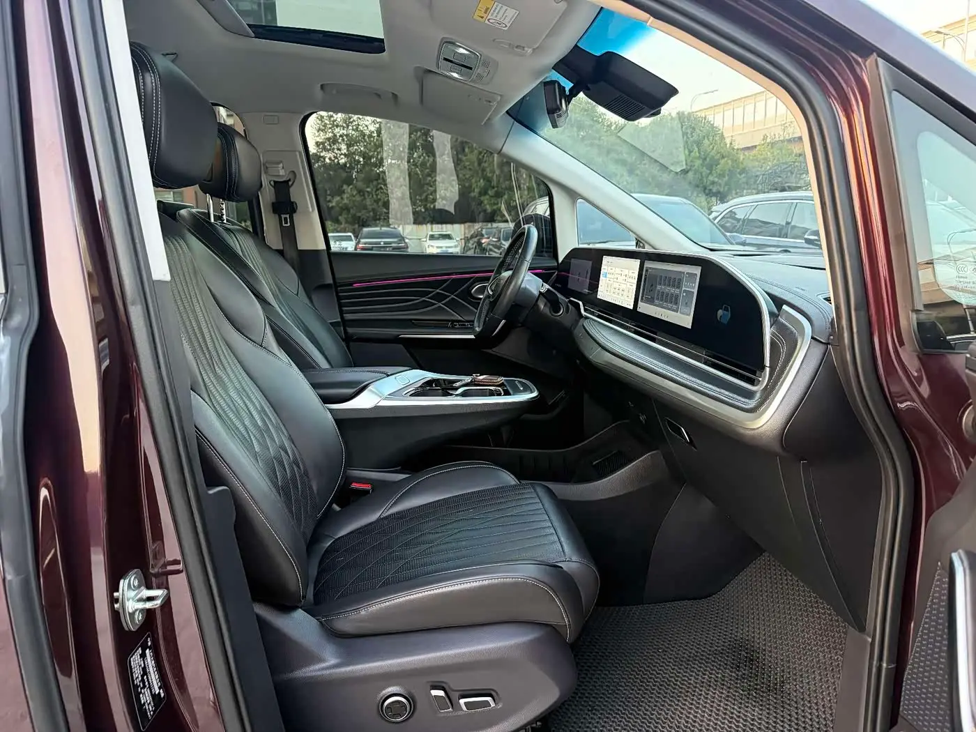 SAIC Maxus Maxus G90 2022 — Фото 7/12
