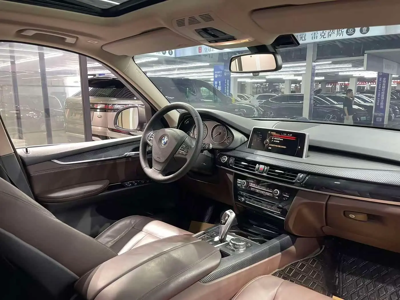 BMW X5 2016 — Photo 18/20