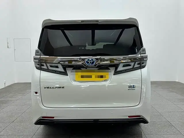 Toyota Vellfire 2019 — Photo 5/19