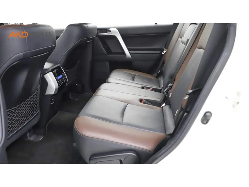 Toyota Prado 2019 — Şəkil 7/10