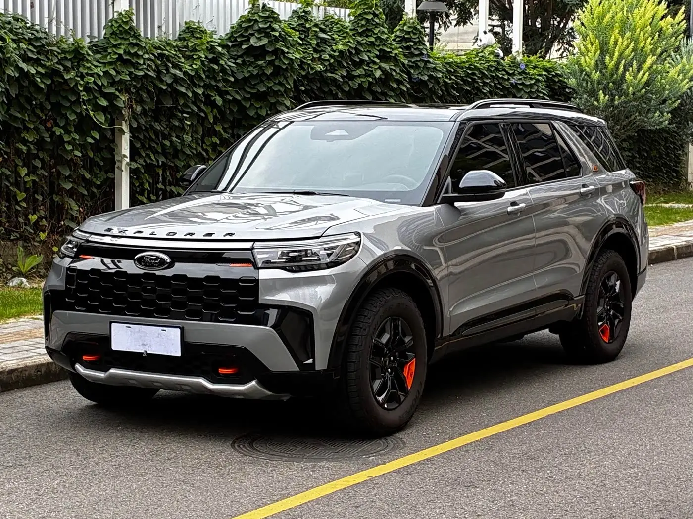 Ford Explorer 2026 — Şəkil 1/20