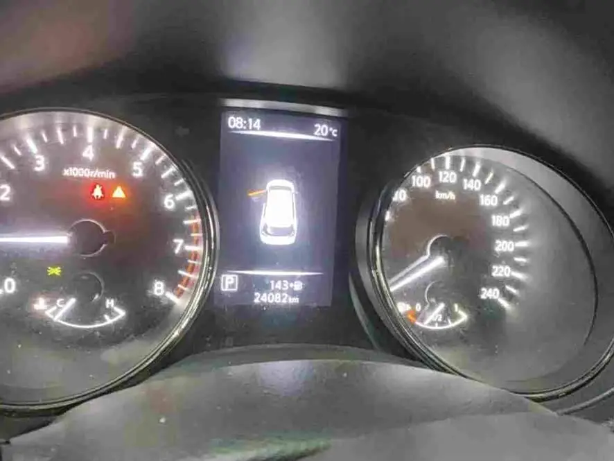 Nissan X-Trail 2023 — Şəkil 7/10