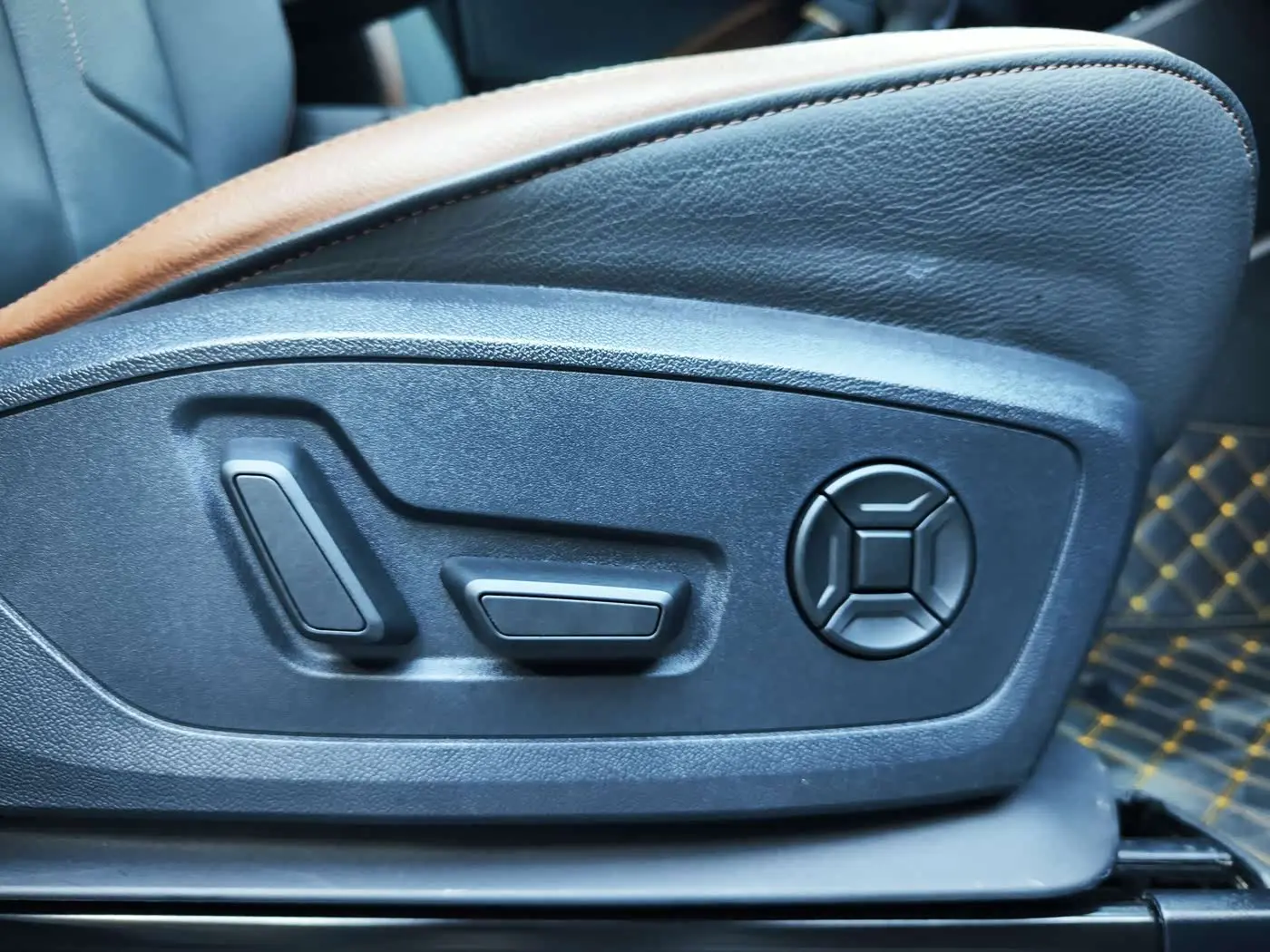 Audi Q3 2023 — Photo 9/20