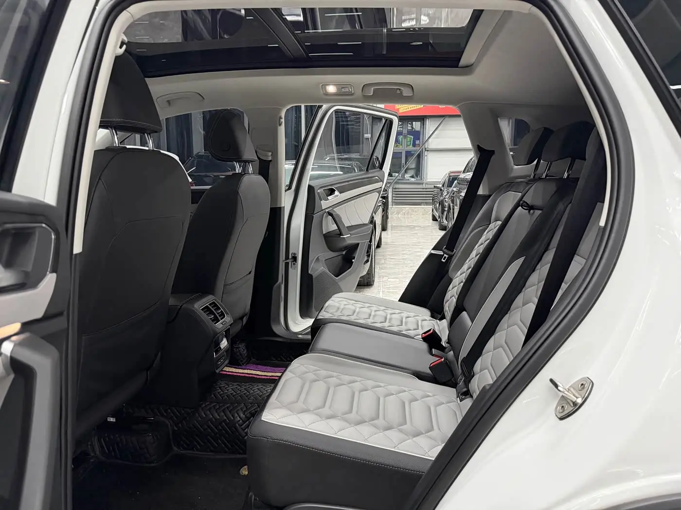 Volkswagen Tayron 2023 — Photo 19/20