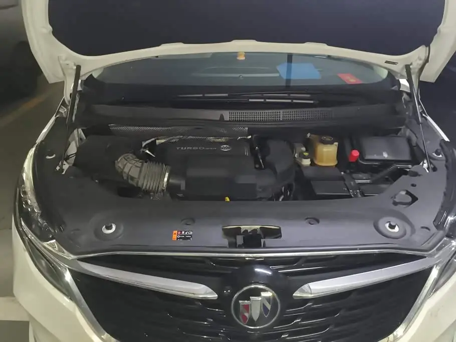 Buick GL8 2021 — Photo 10/16
