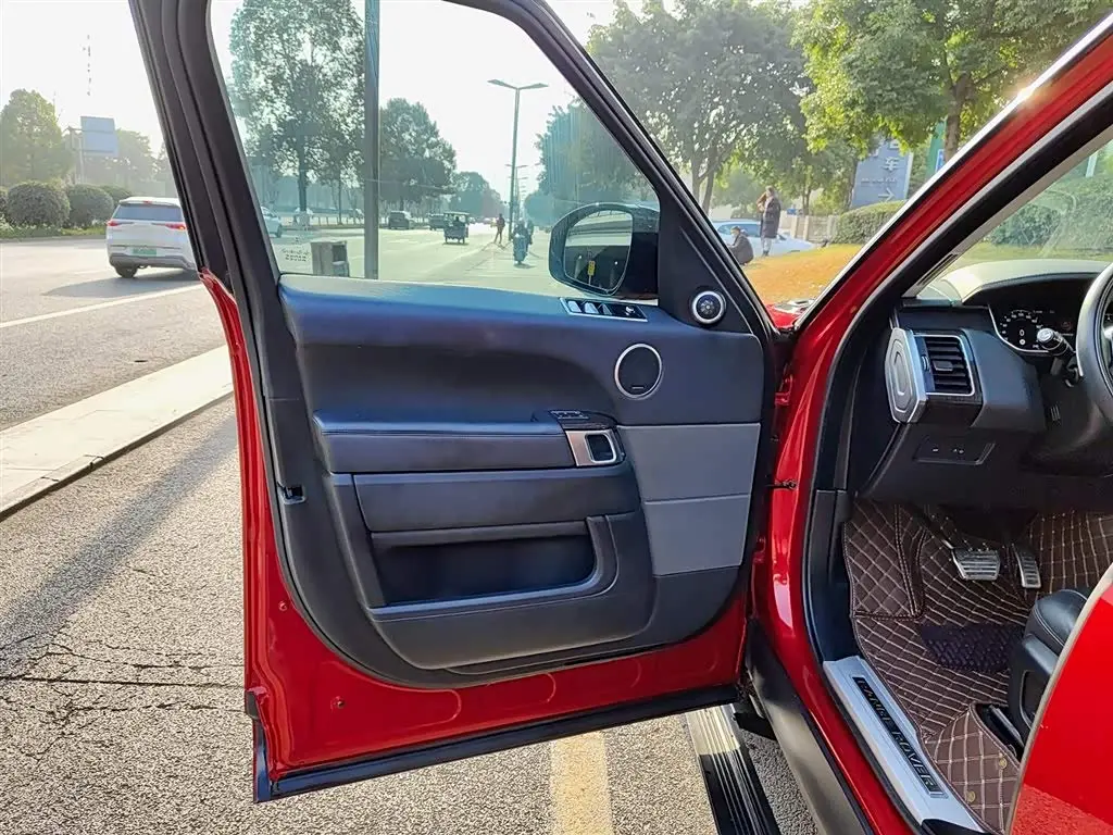 Land Rover Range Rover Sport 2019 — Şəkil 6/11