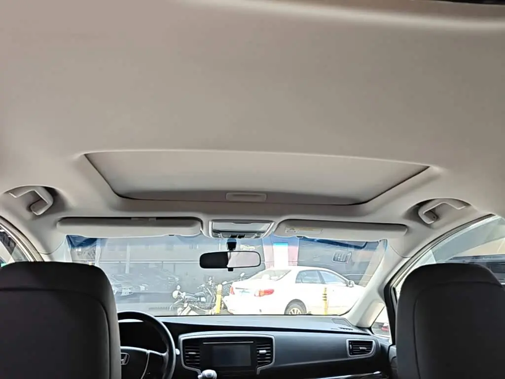 Honda Odyssey 2019 — ფოტო 18/20
