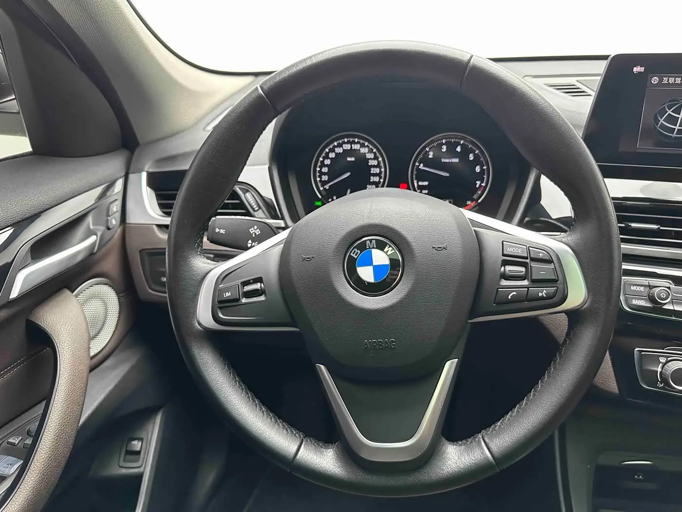 BMW X1 2023 — Photo 10/20