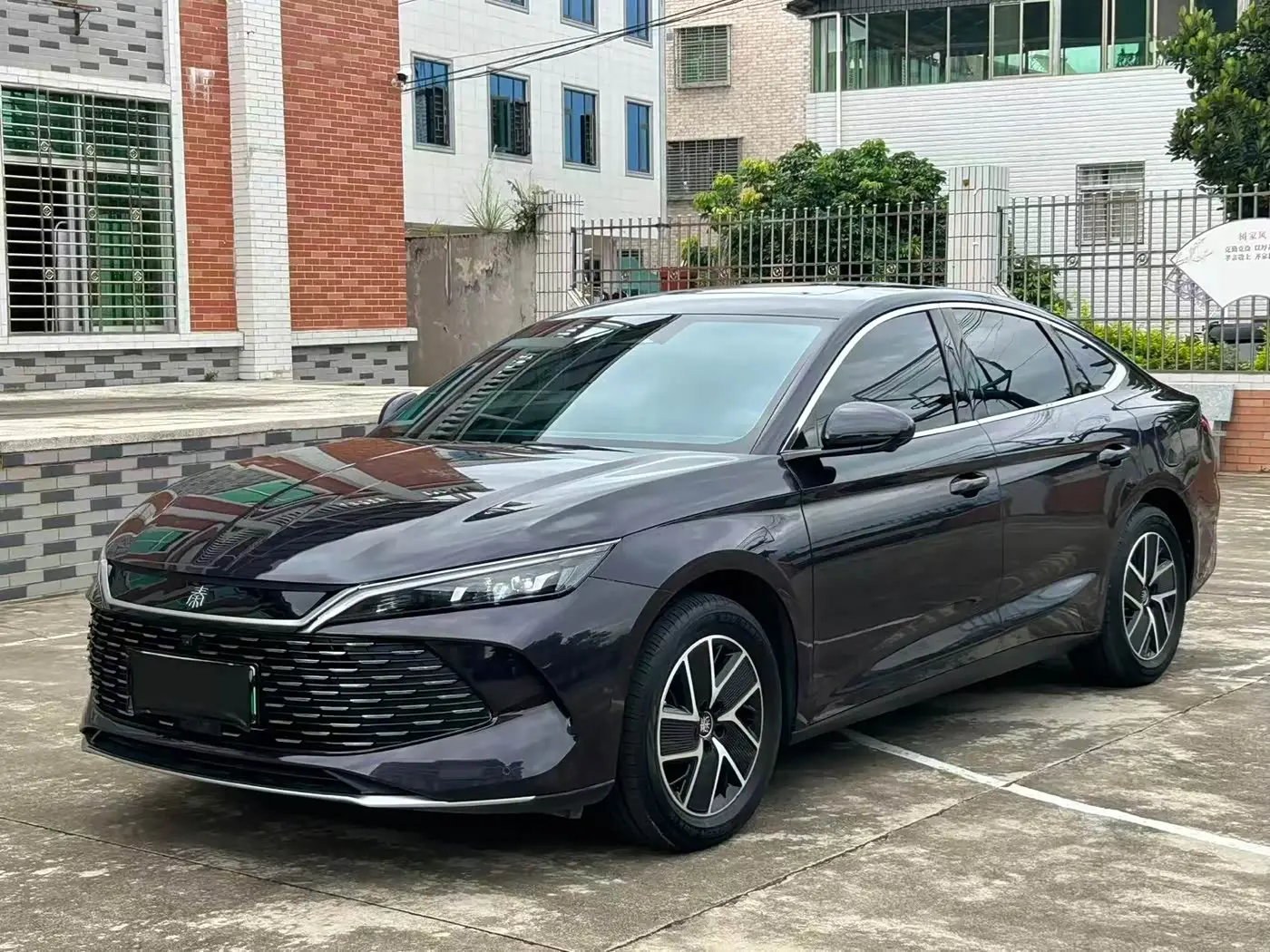 BYD Qin L 2024 — Şəkil 1/11