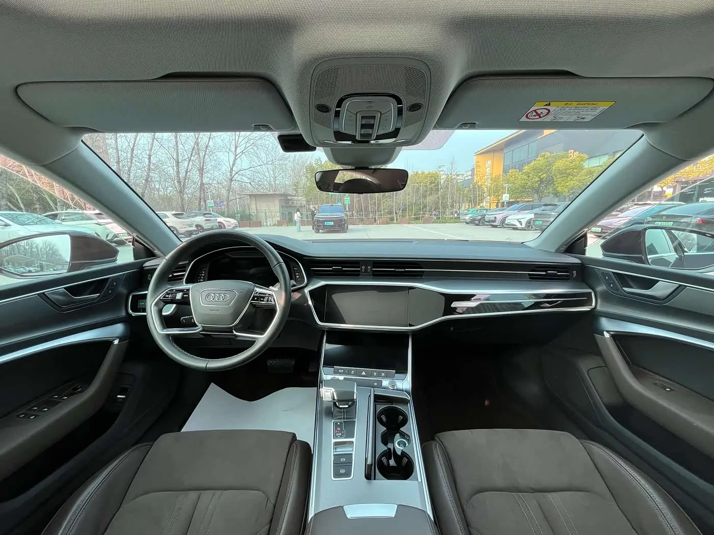 Audi A7L 2024 — Photo 11/16