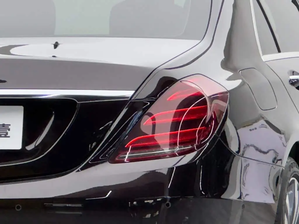 Mercedes-Benz S-Class 2021 — Photo 6/18