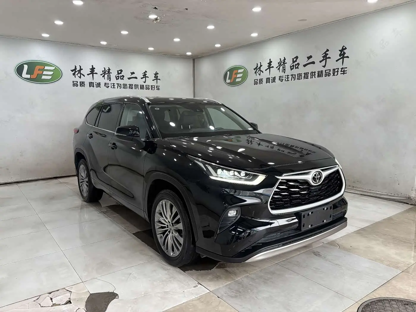 Toyota Highlander 2024 — ფოტო 3/20