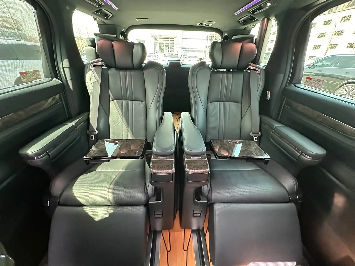 Toyota Vellfire 2021 — Photo 16/20