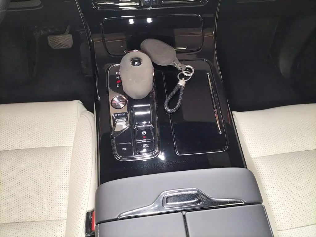 GAC Trumpchi Trumpchi M8 2023 — Photo 10/20