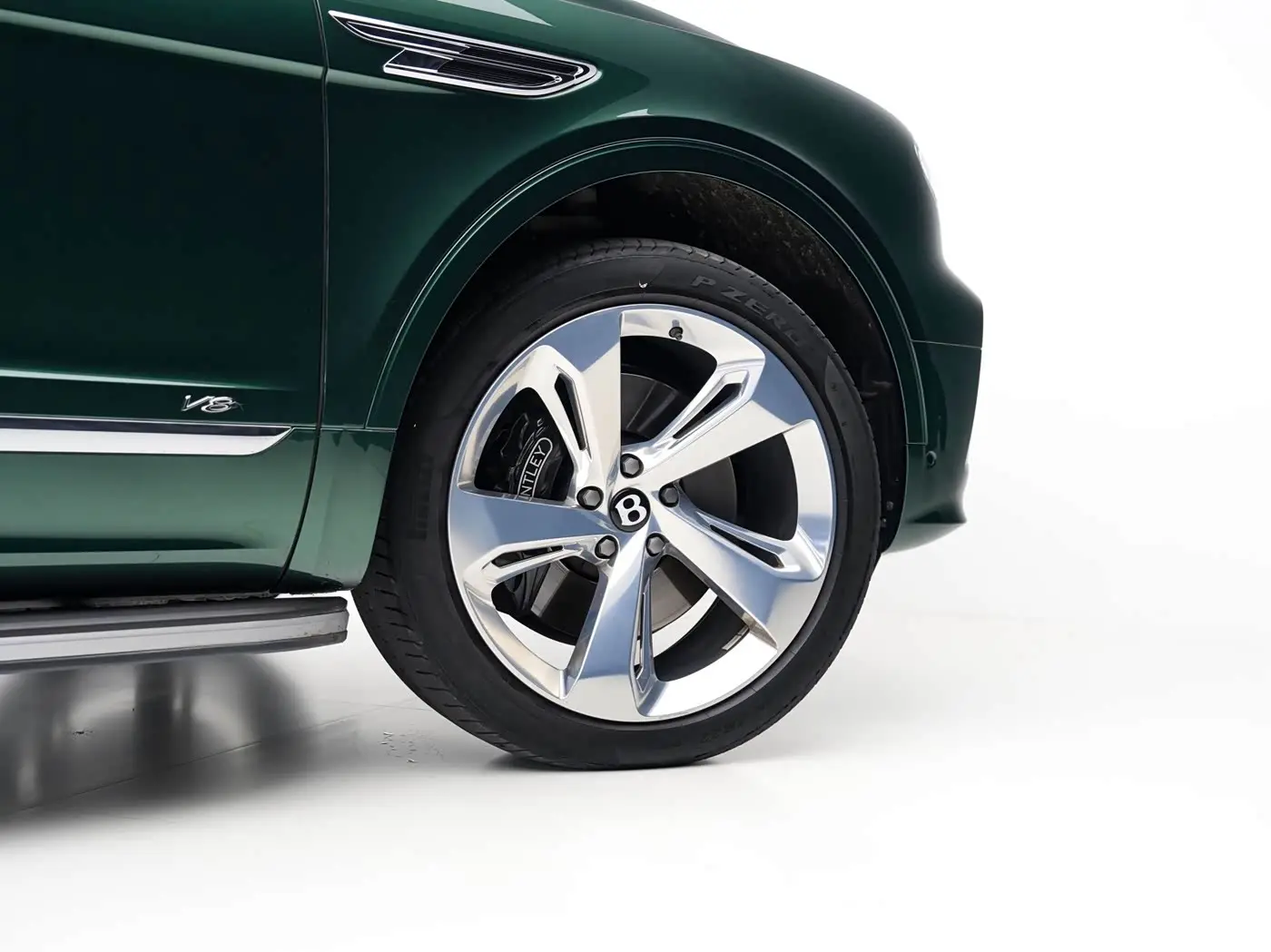 Bentley Bentayga 2021 — Фото 9/20