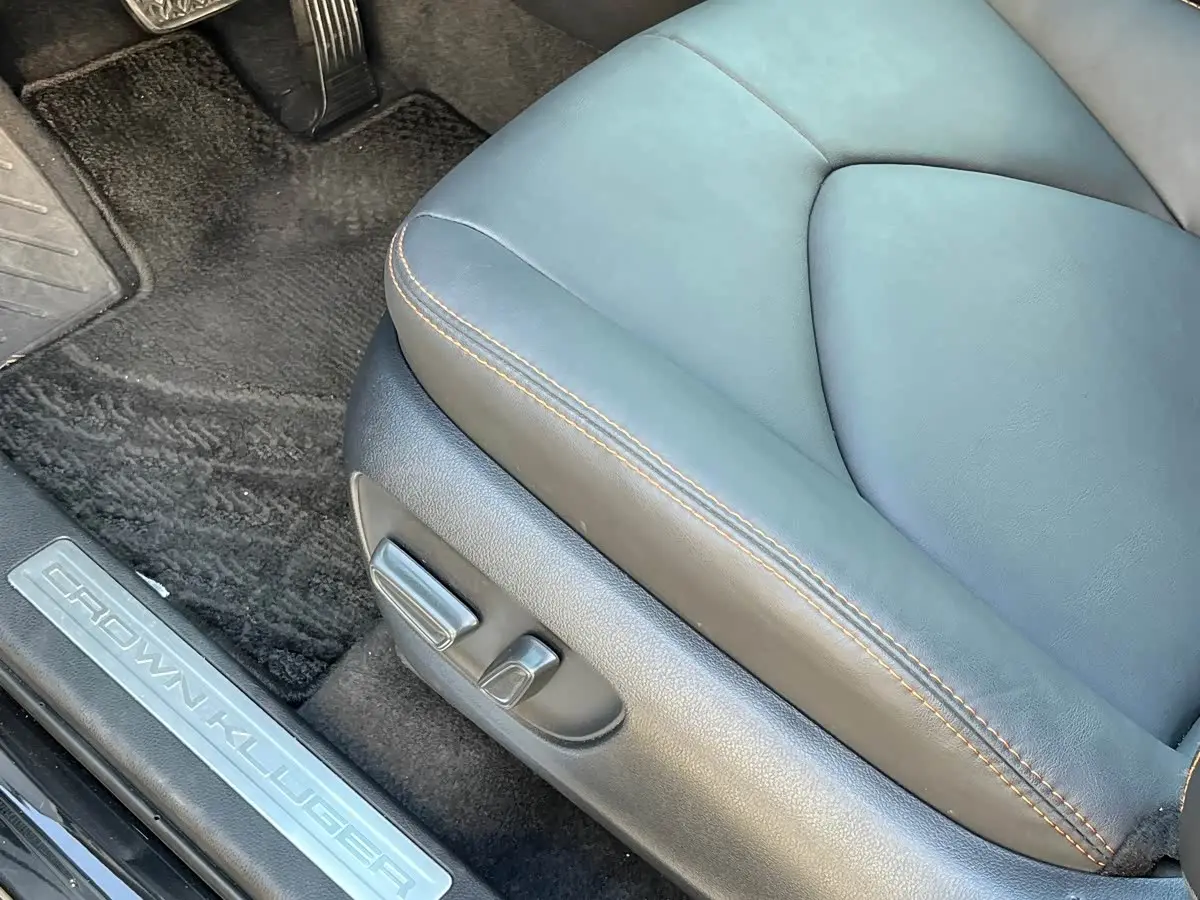 Toyota Crown Kluger 2025 — Фото 18/20