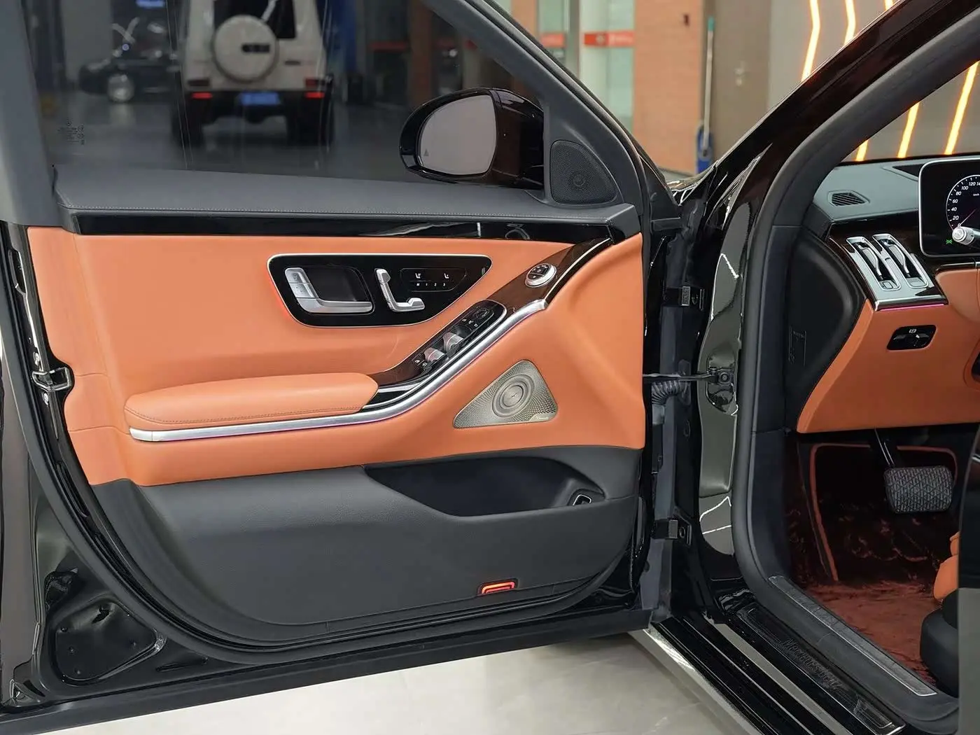 Mercedes-Benz S-Class 2021 — Photo 17/19