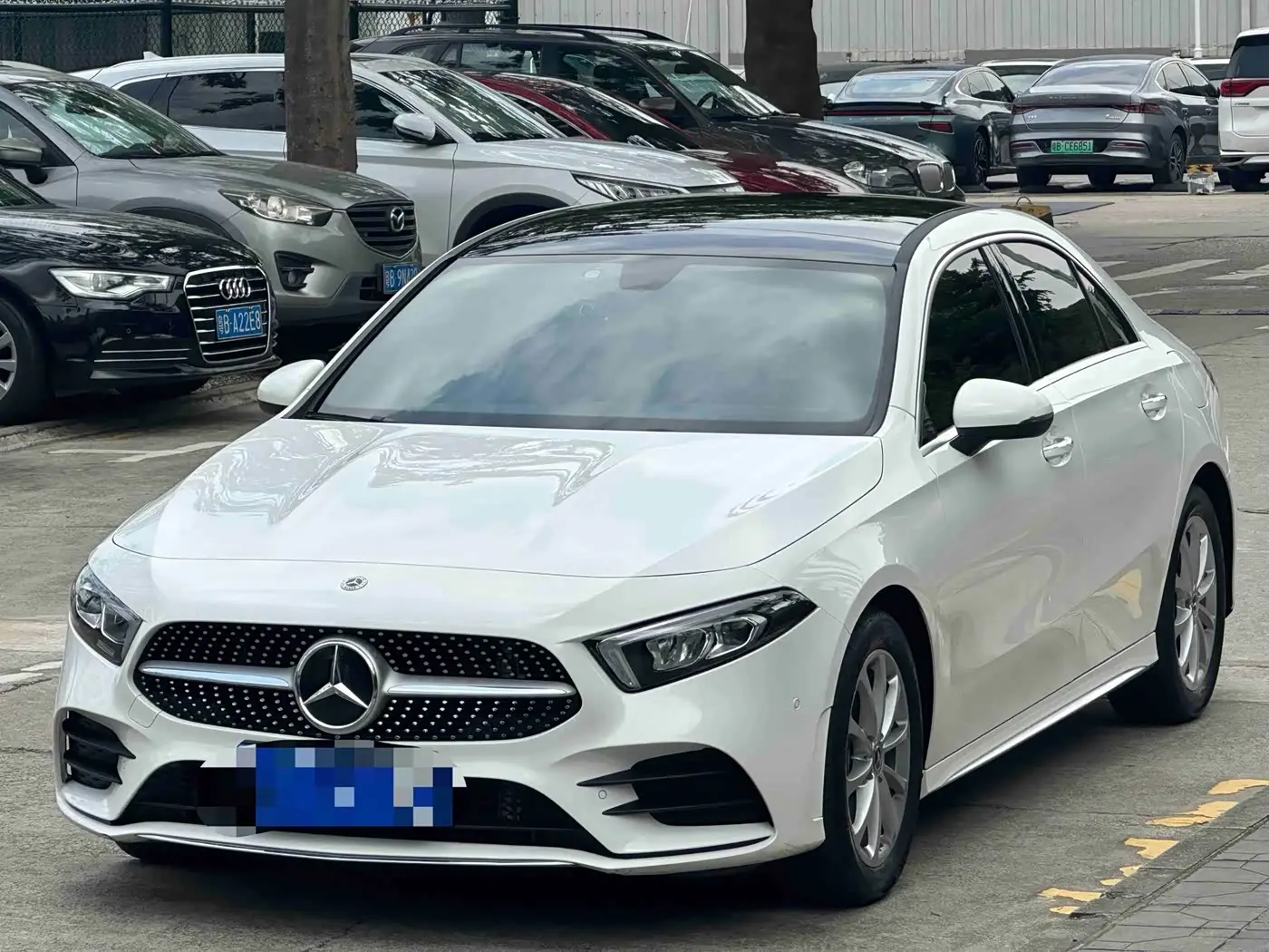 Mercedes-Benz A-Class 2022 — Фото 1/16
