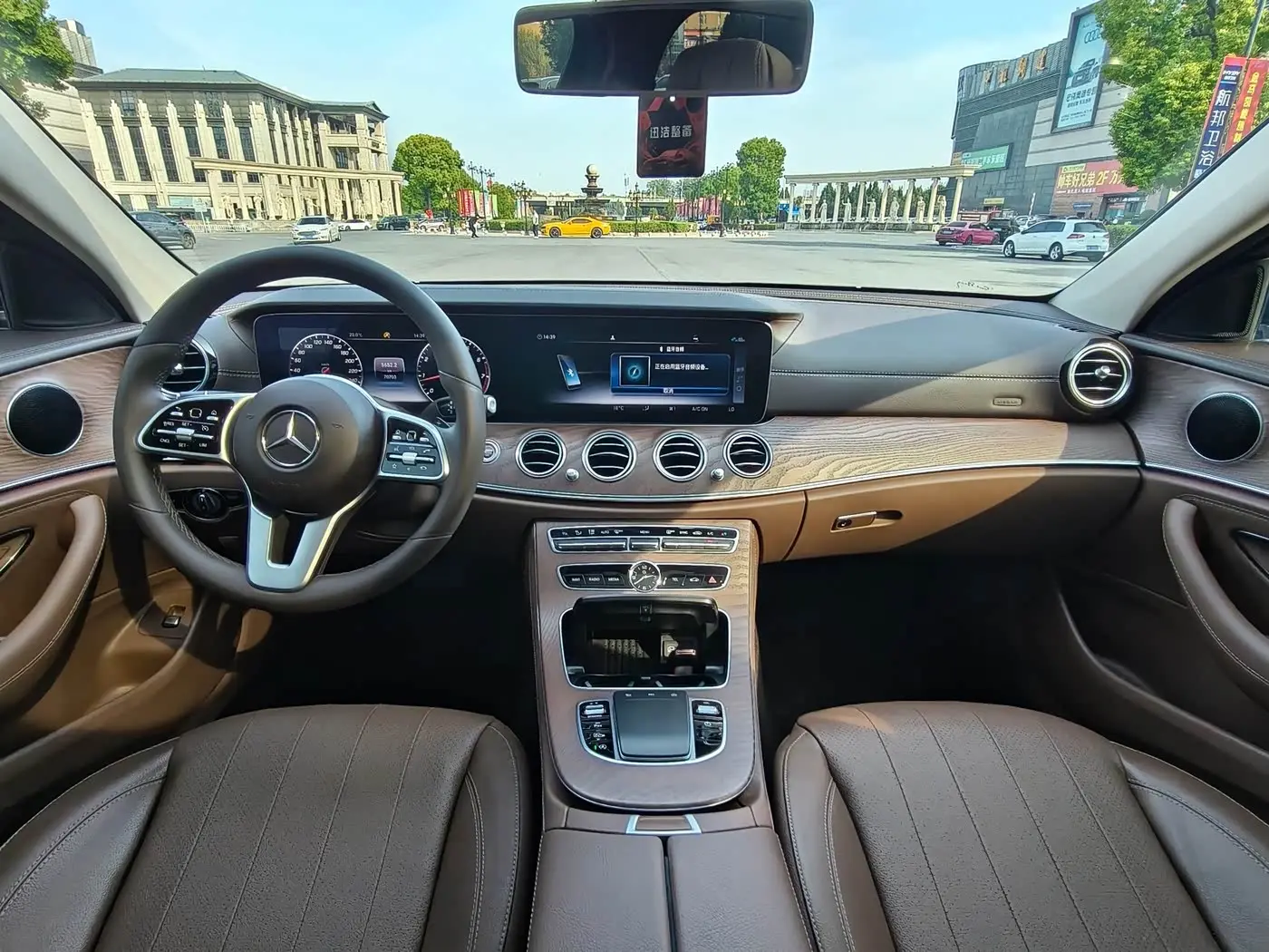 Mercedes-Benz E-Class 2020 — Фото 4/17