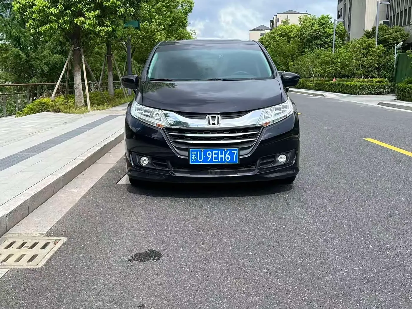 Honda Odyssey 2018 — Фото 2/16