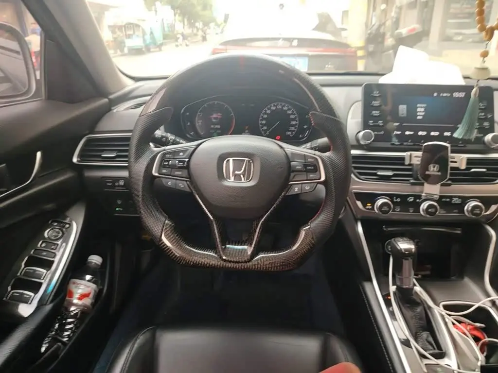 Honda Accord 2019 — Фото 3/20