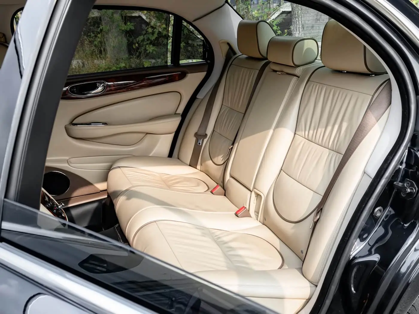 Jaguar XJ 2008 — Şəkil 16/20