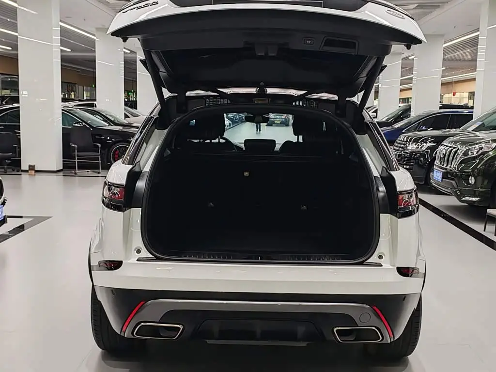 Land Rover Range Rover Velar 2018 — Фото 9/20