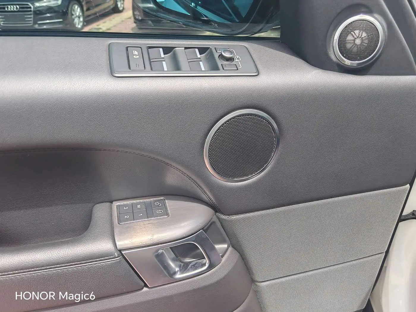 Land Rover Range Rover Sport 2016 — Photo 11/20